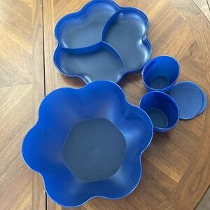 Tupperware Chip & Dip Party Set $11